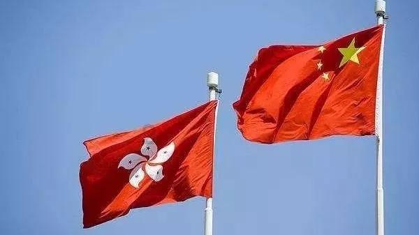 逃离诡异的森林
